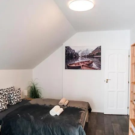 Anavrin Apartman Free Parking Apartment