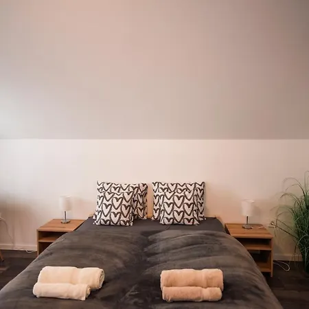Anavrin Apartman Free Parking Apartment